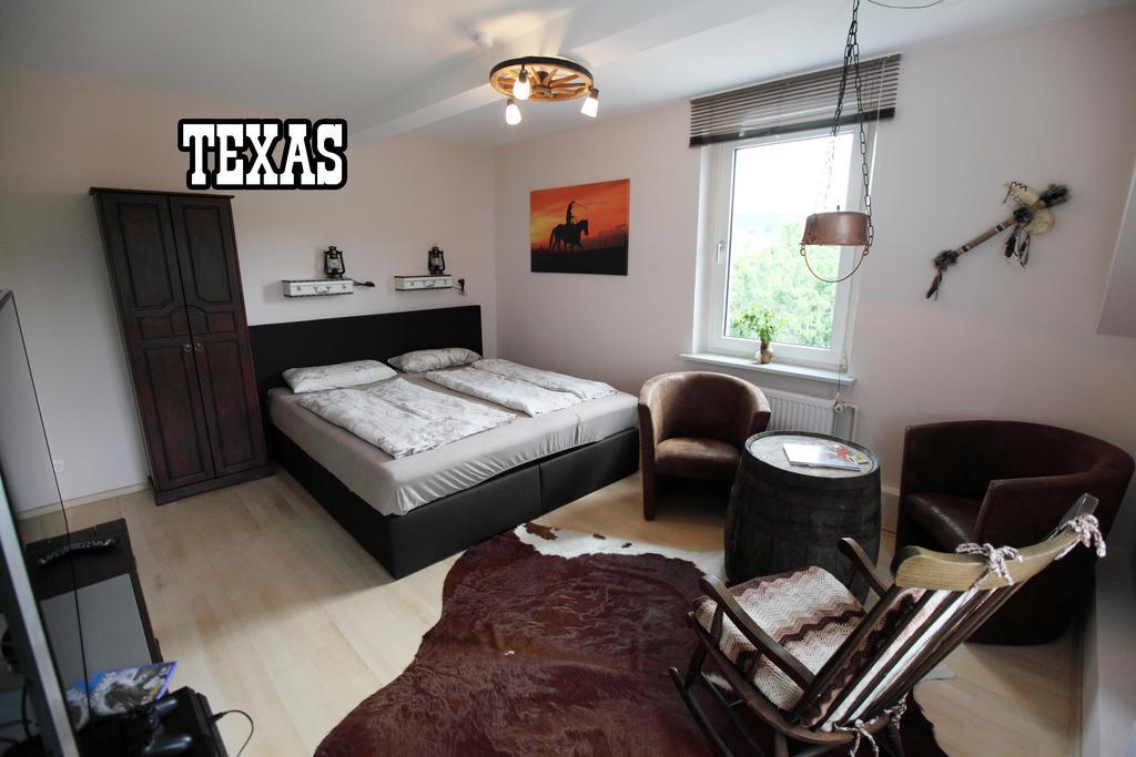 Apartmán Little Hawaii & Texas Bad Wildungen Pokoj fotografie